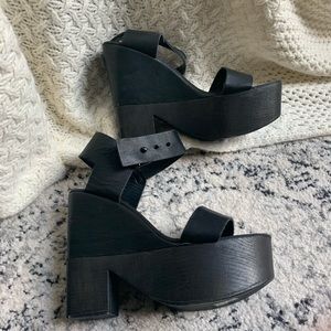 Women’s Platform sandal